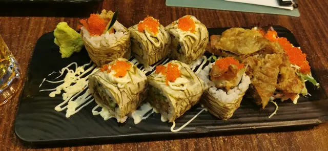 份量大，軟殼蟹炸得夠脆