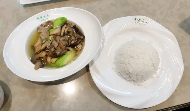 什菌雲耳浸勝瓜 (素)