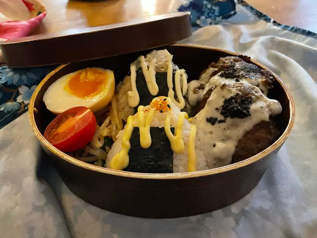 黑松和牛漢堡便當 