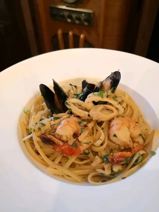 香辣海鮮扁意粉