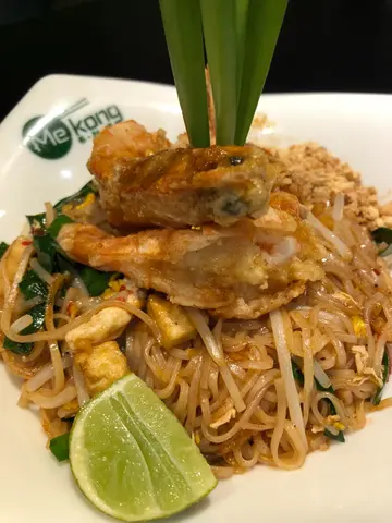 泰式虎虾炒金边粉