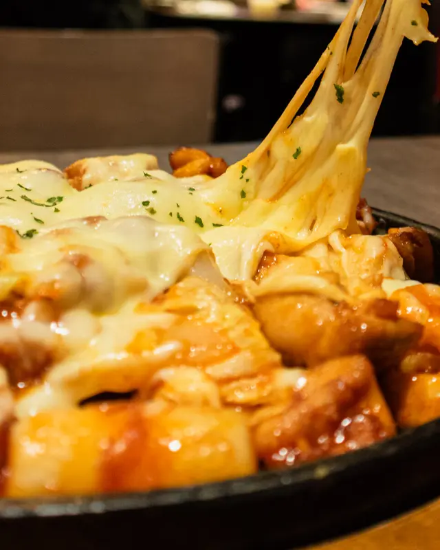 招牌甜辣芝士無骨烤雞