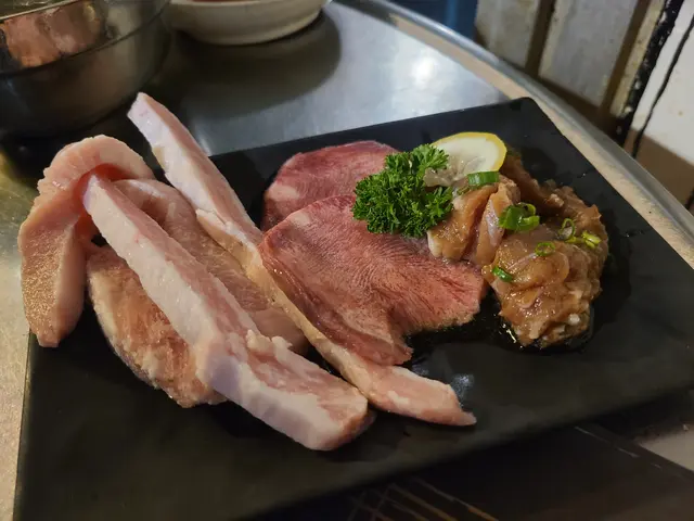 豬頸肉、牛舌、護心肉