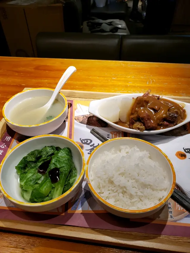 午市飯餐