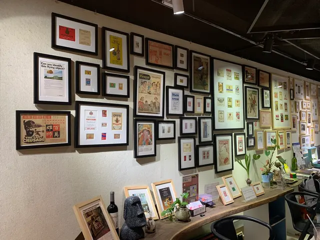 掛了很多收藏品