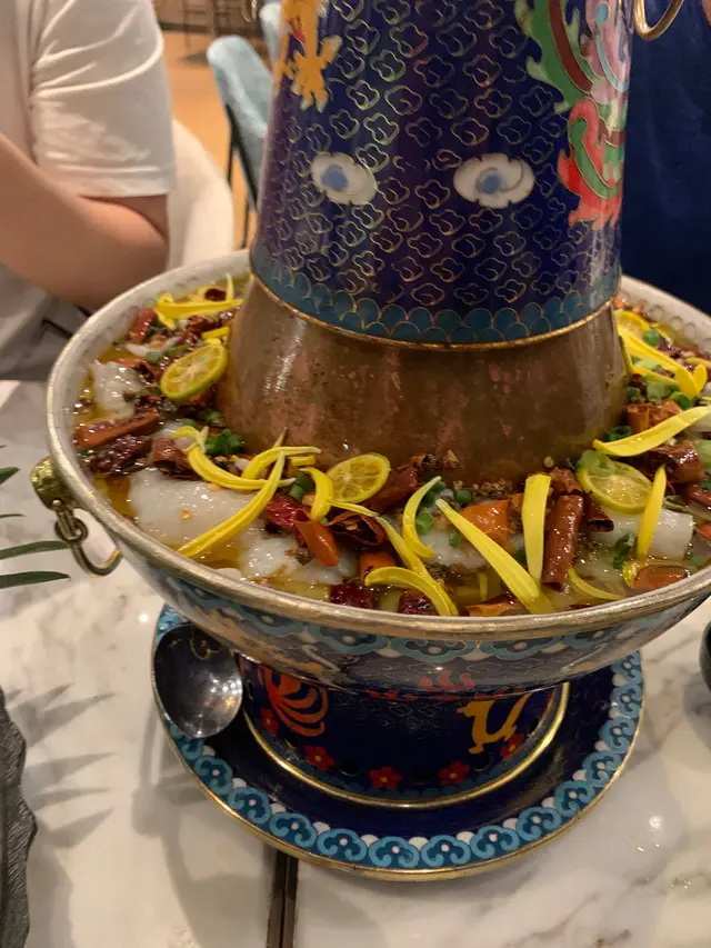 招牌酸菜魚滑魚片