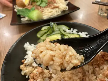 鲁肉饭