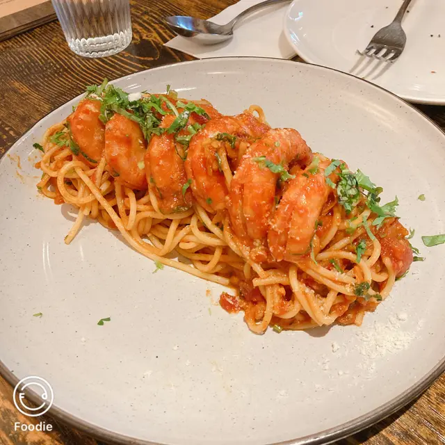 Shrimp  with  spicy  tomato  sauce