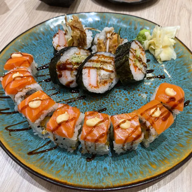 金龍卷, 蜘蛛