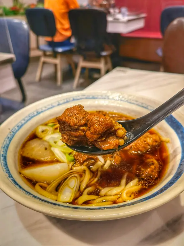 台灣苗粟香辣牛肉麵