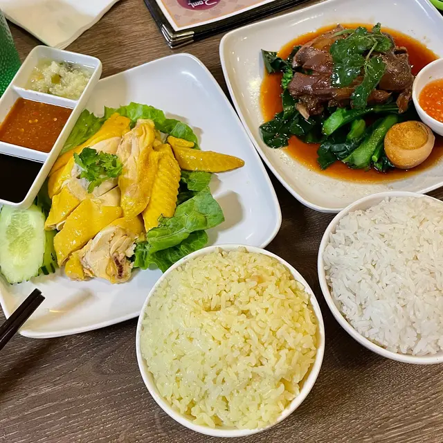 正宗泰式海南雞飯（無骨）