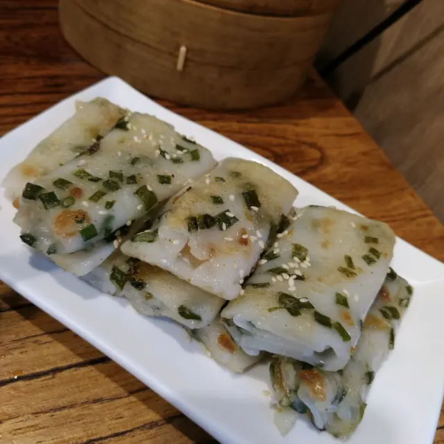 瑤柱蝦米煎腸粉