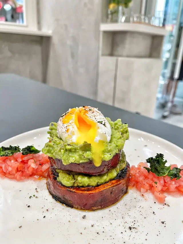 Avotato  Toast