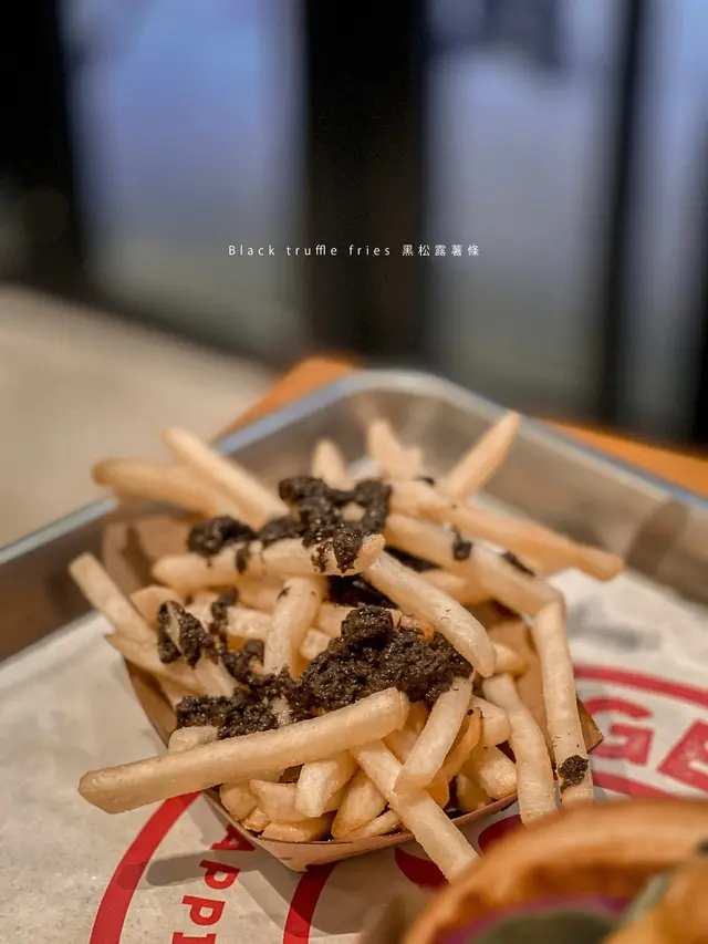 Black truffle fries