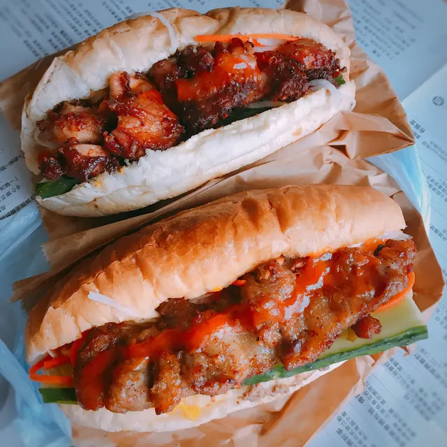 雞(上)/豬(下)越式法包