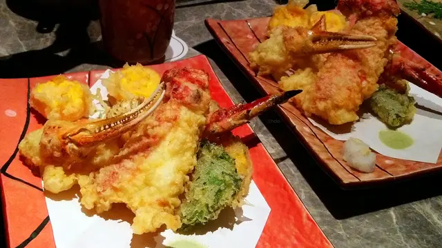 松葉蟹鉗及鱈場蟹腳天婦羅