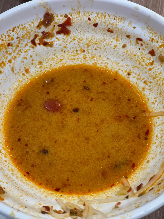 海南雞，冬蔭公湯粉