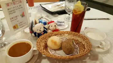 面包与餐汤