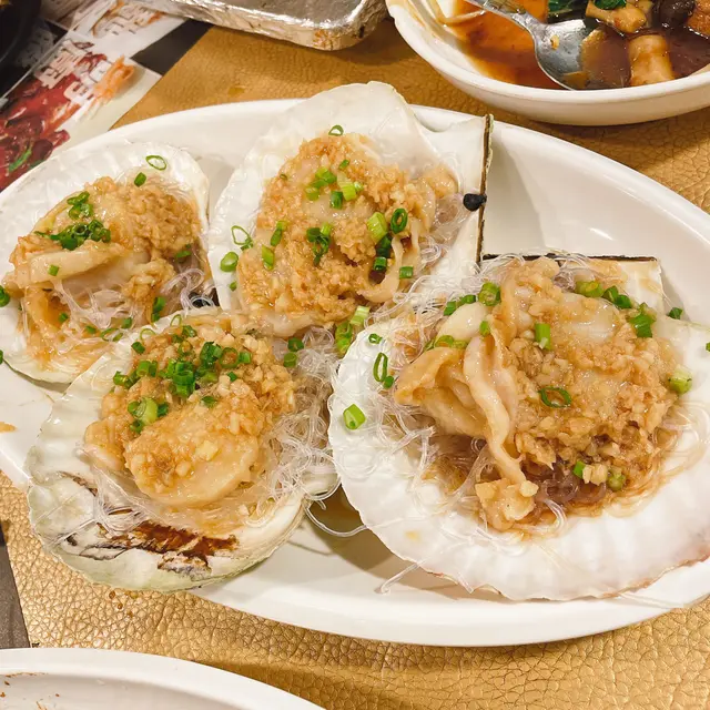 啲粉絲索哂元貝嘅汁，正！