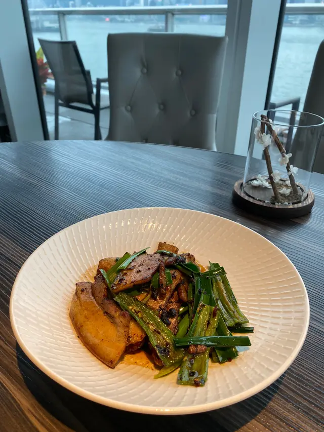 肉其實處理得好好，將啲油脂整出嚟，唔會膩，但味道無乜特別