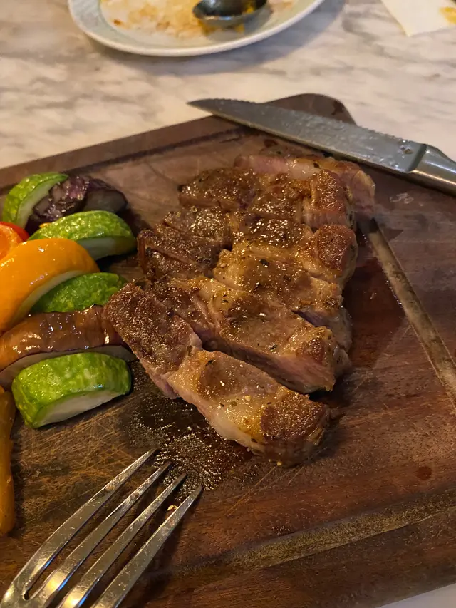 燒橡果班黑毛豬 7oz