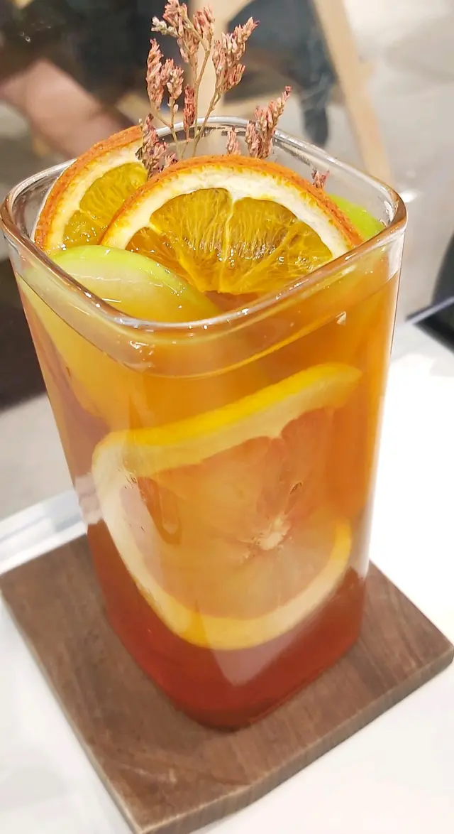 蜂蜜水果台灣亞里山金萱烏龍茶