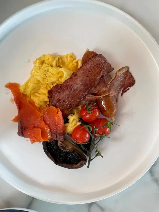 食物相當普通
外面平過198 既ADB 選擇大把
就當係食個環境