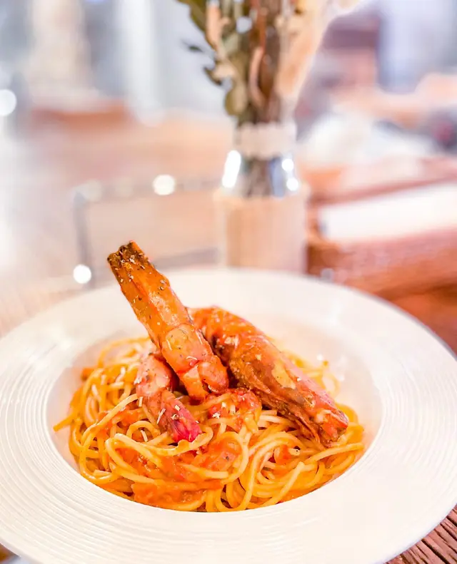 自家製蕃茄醬烤大蝦意粉