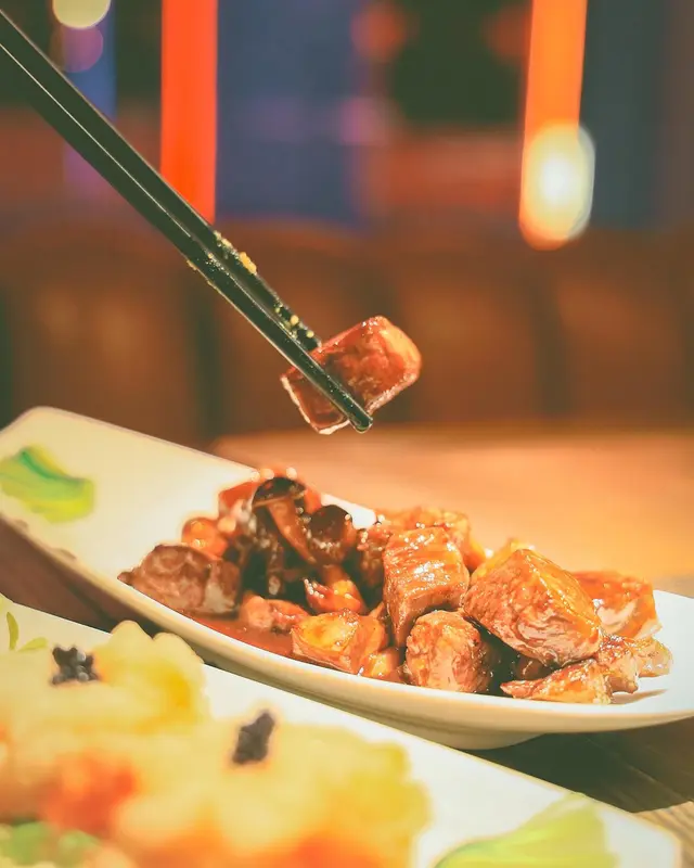 燒汁炒安格斯牛肉粒