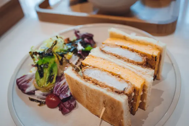 玉子燒吉列豬扒三文治