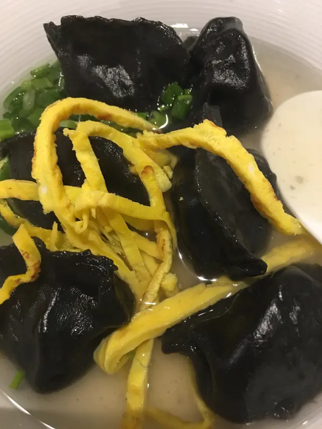 黑將軍墨魚水餃