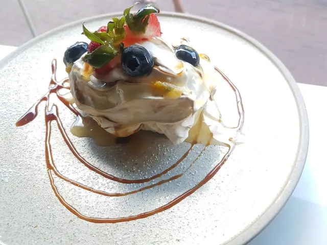 帕芙洛娃鮮果蛋白餅