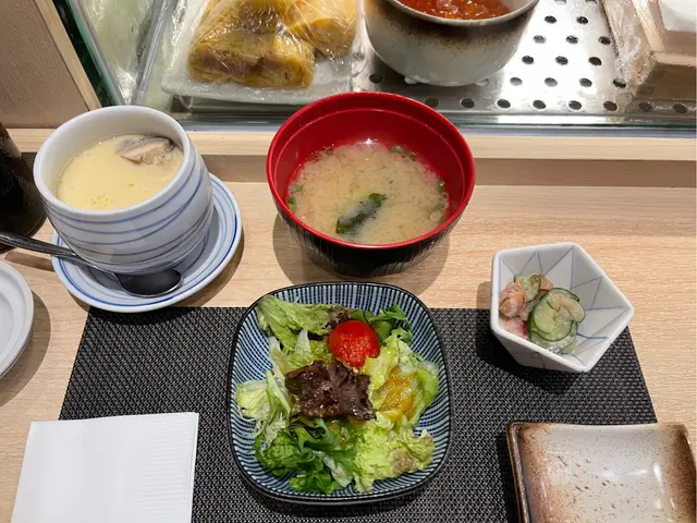 午餐之味噌湯、燉蛋