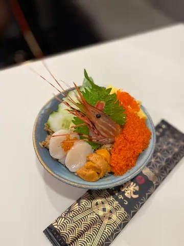 特上海膽丼