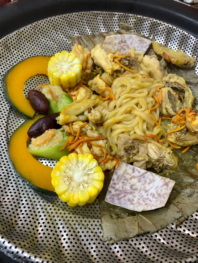 虫草花蒸雞烏冬