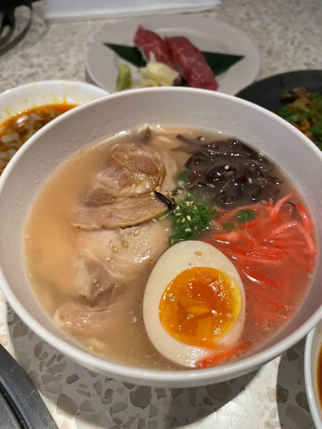 博多豚骨拉麵
