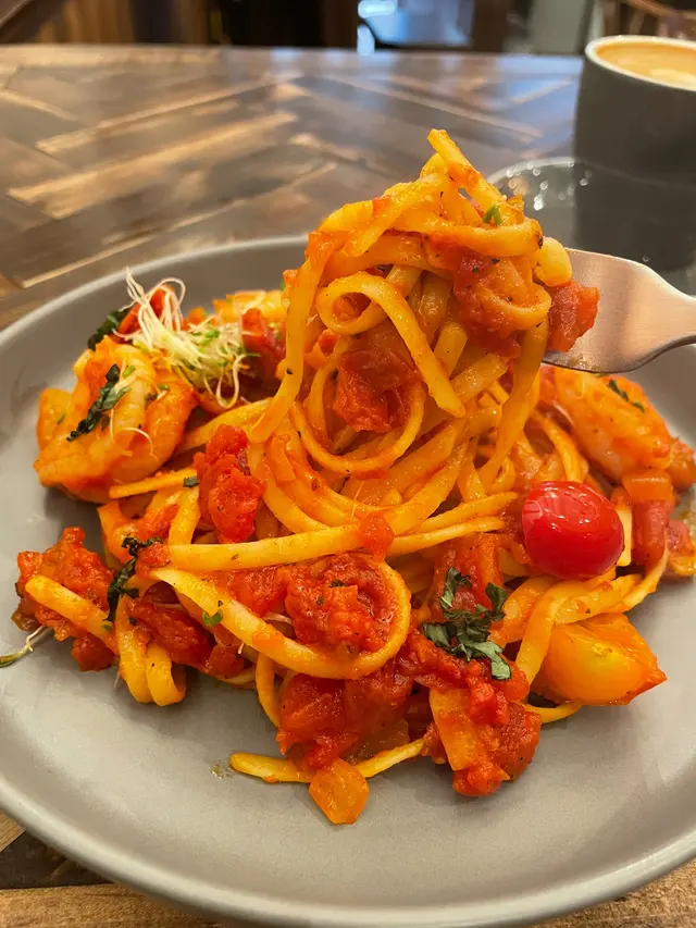 Basil and Prawn Linguine