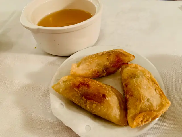煎粉果連湯