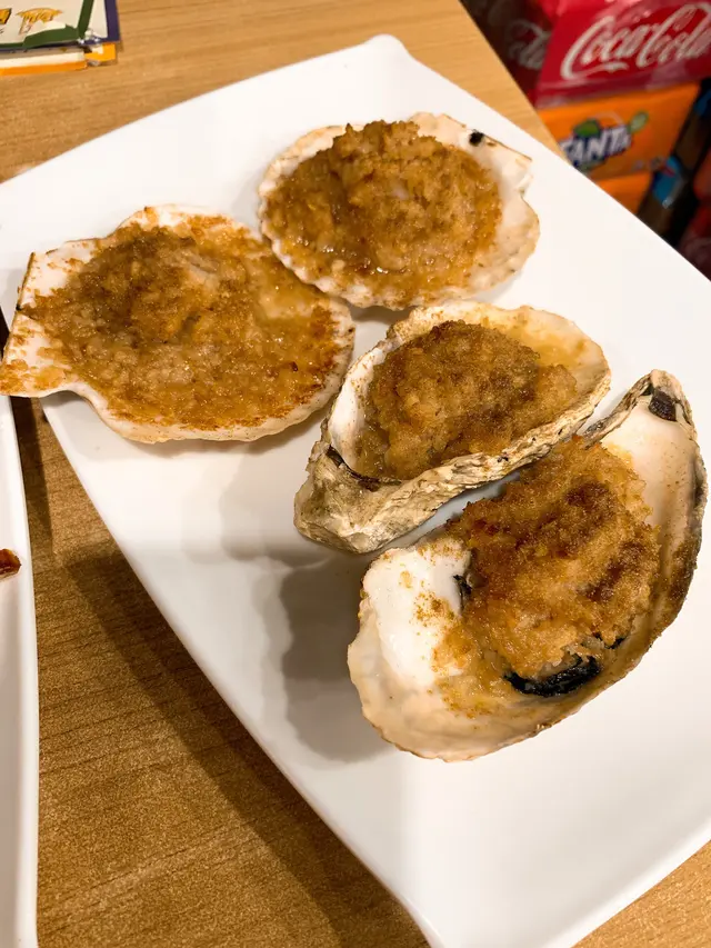 燒生蠔，扇貝