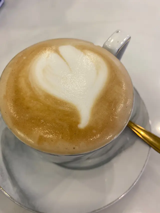 跟餐加$12有杯拉花咖啡