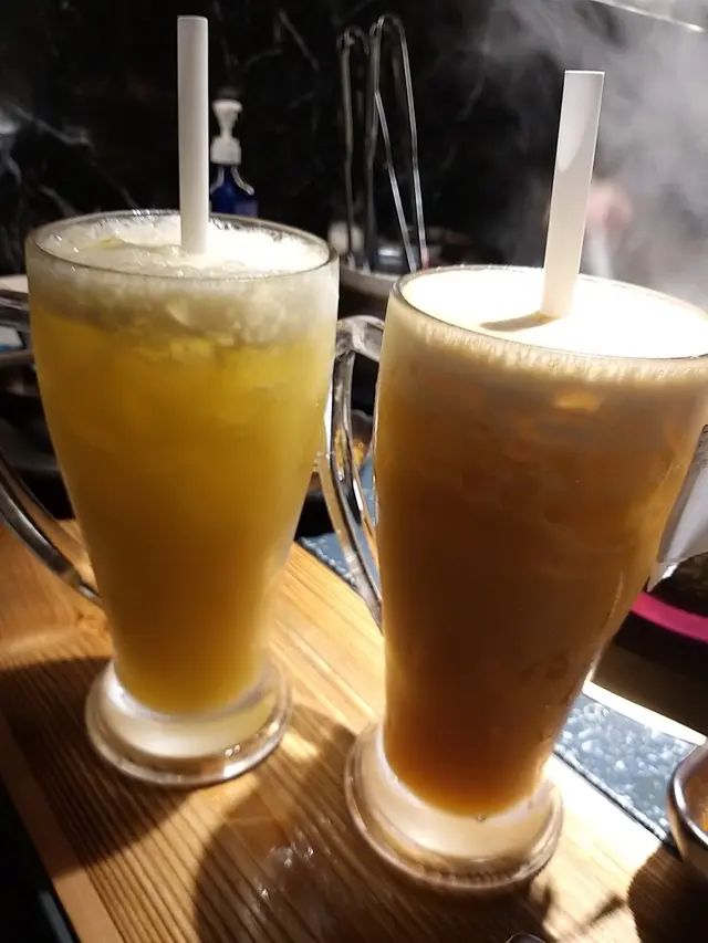 凍黃金鮮桔茶(左)+凍桔香冬瓜茶(右)