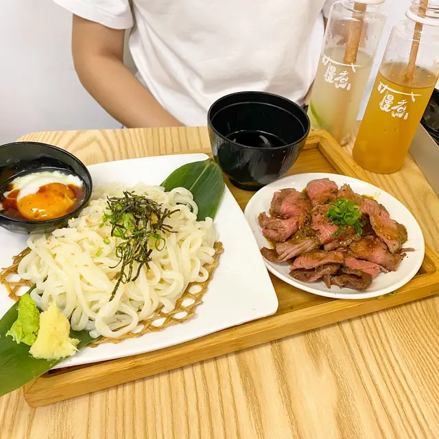 慢煮牛腹扒烏冬