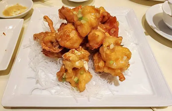 蔥油脆皮龍蝦