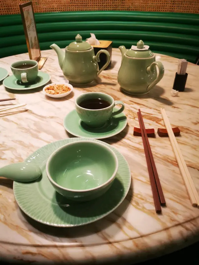 餐具會預先幫忙用熱水沖洗