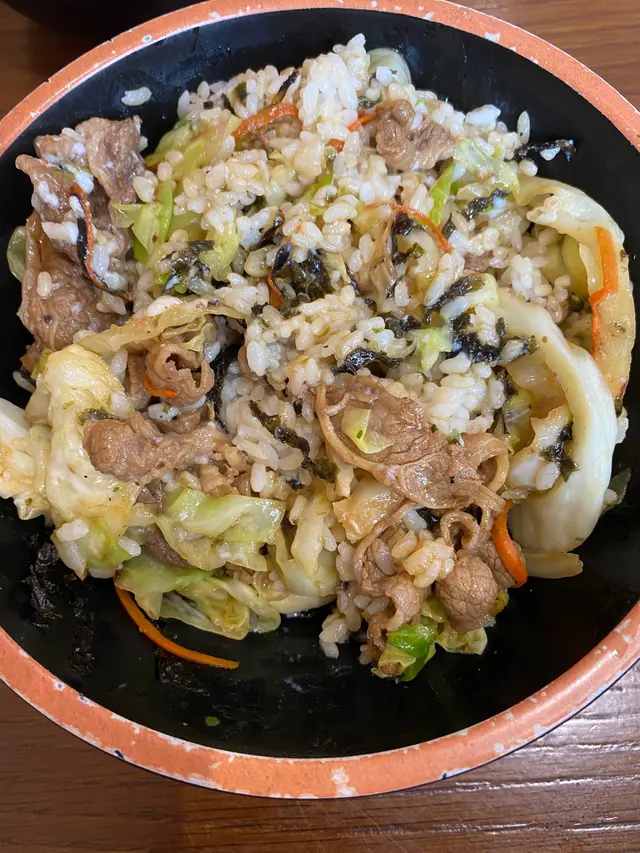 汁燒牛肉溫泉蛋拌飯