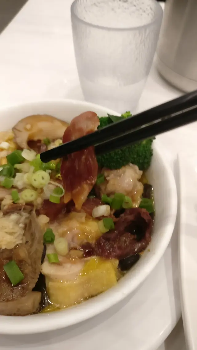 北菇鴛鴦腸蒸雞配飯
