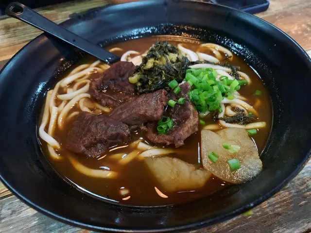 招牌紅燒牛肉麵