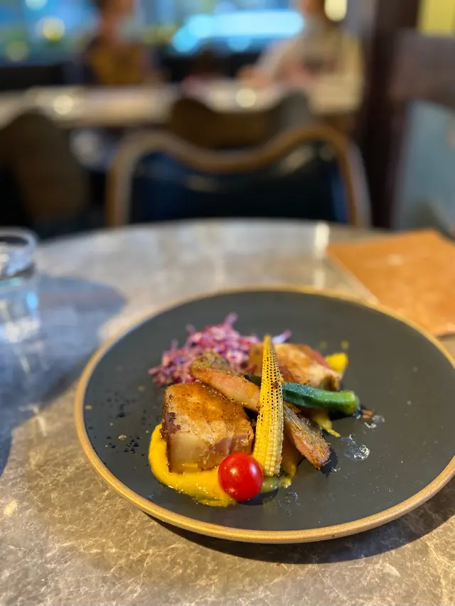 招牌西班牙黑毛豬腩配黑毛豬頸