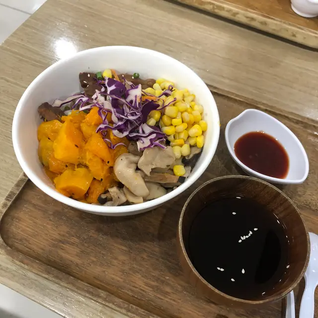 慢煮叉燒蕎麥麵