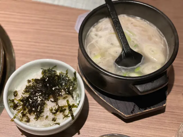牛肋骨湯配飯